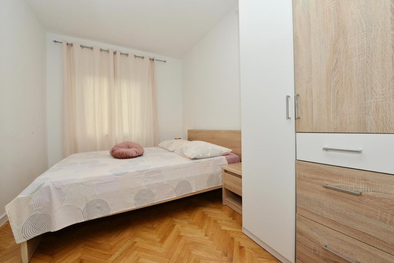 Apartmani Ivan Kastela Exterior photo