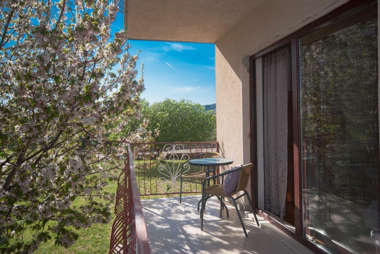 Apartmani Ivan Kastela Exterior photo